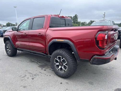 2025 GMC Canyon AT4