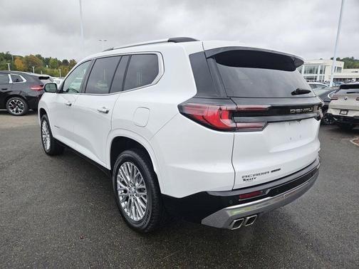 2024 GMC Acadia Denali