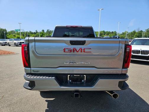 2024 GMC Sierra 2500 Denali