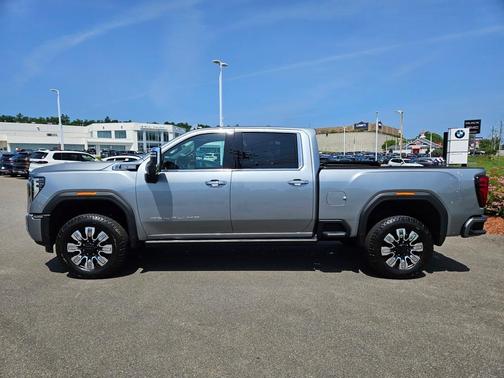 2024 GMC Sierra 2500 Denali