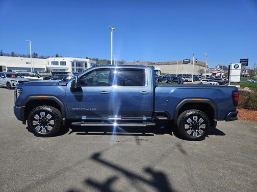 2025 GMC Sierra 2500 Denali