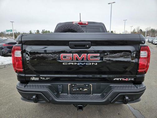 2025 GMC Canyon AT4