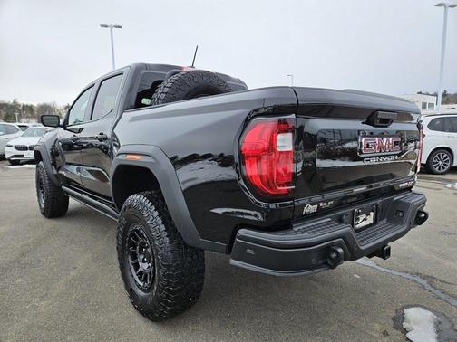 2025 GMC Canyon AT4