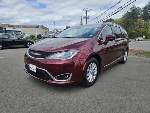 2018 Chrysler Pacifica Touring-L