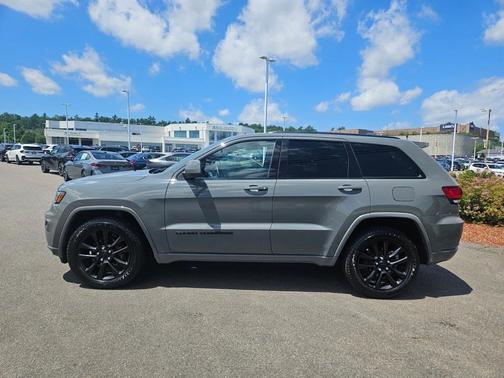 2020 Jeep Grand Cherokee Altitude