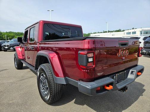 Snazzberry Pearlcoat 2022 Jeep Gladiator Mojave