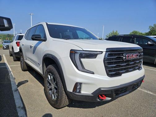 2024 GMC Acadia AT4