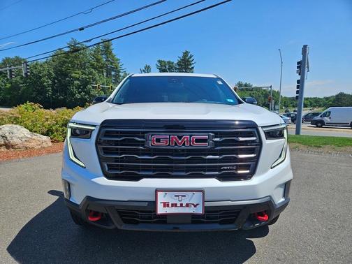 2024 GMC Acadia AT4