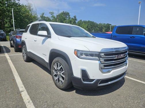 2022 GMC Acadia SLE