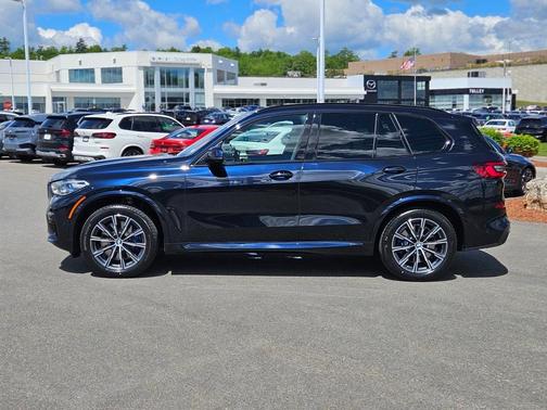 2023 BMW X5 M50i