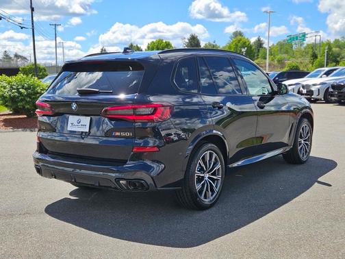 2023 BMW X5 M50i
