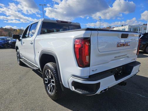 2022 GMC Sierra 1500 Limited AT4