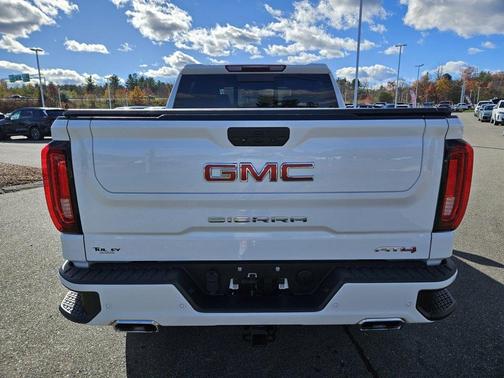 2022 GMC Sierra 1500 Limited AT4