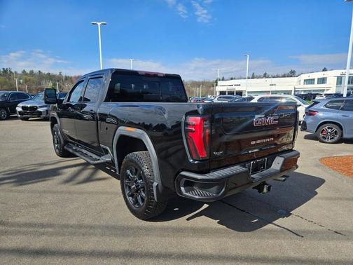2024 GMC Sierra 2500 AT4