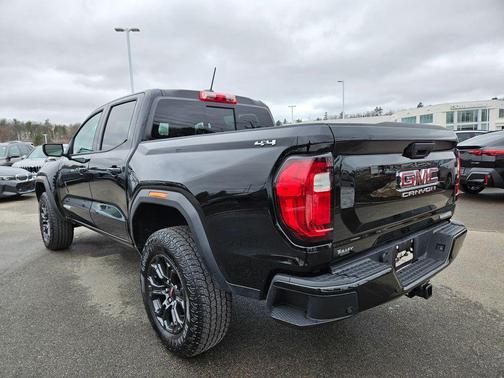 Onyx Black 2024 GMC Canyon Elevation