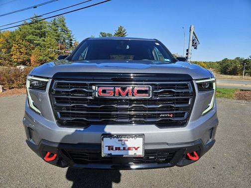 2025 GMC Acadia AT4