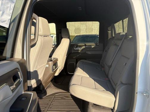 2026 GMC Sierra 2500 SLT
