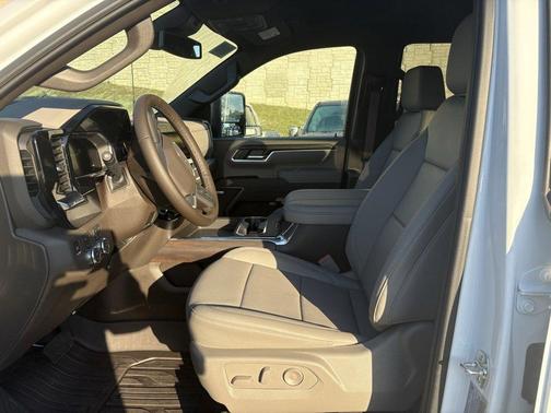 2026 GMC Sierra 2500 SLT