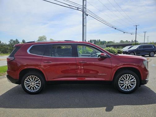 2025 GMC Acadia Denali