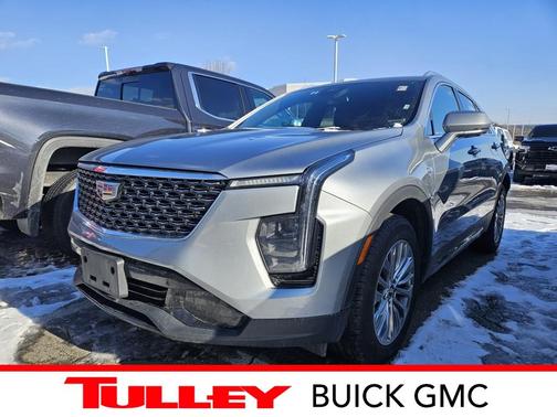 2025 Cadillac XT4 Premium Luxury