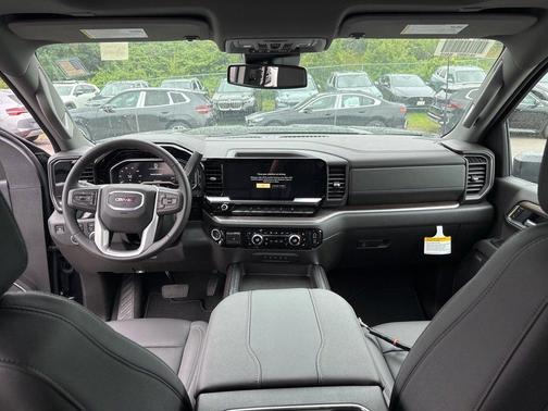 2025 GMC Sierra 2500 SLT