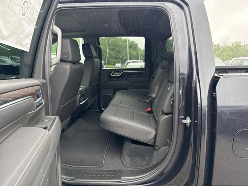 2025 GMC Sierra 2500 SLT
