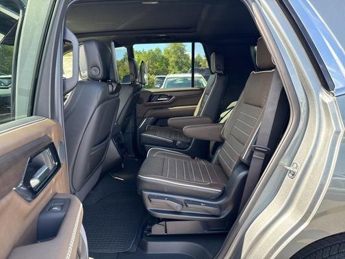 2025 GMC Yukon Denali Ultimate