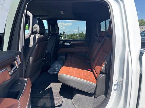 2025 GMC Sierra 2500 Denali Ultimate