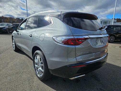 2023 Buick Enclave Premium