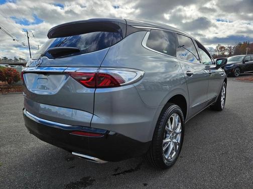 2023 Buick Enclave Premium
