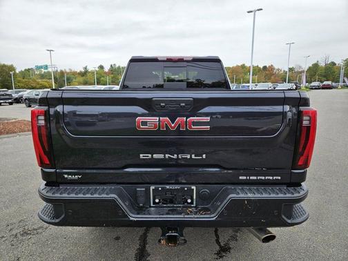 2024 GMC Sierra 2500 Denali