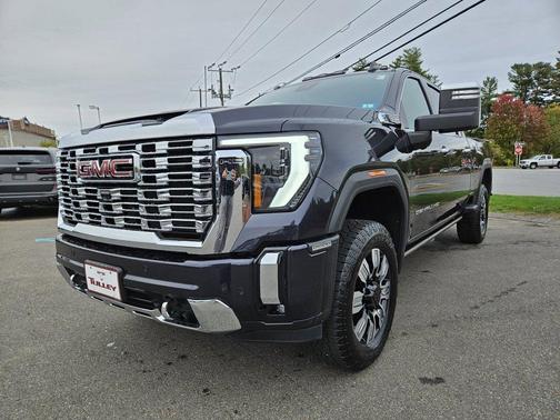 2024 GMC Sierra 2500 Denali