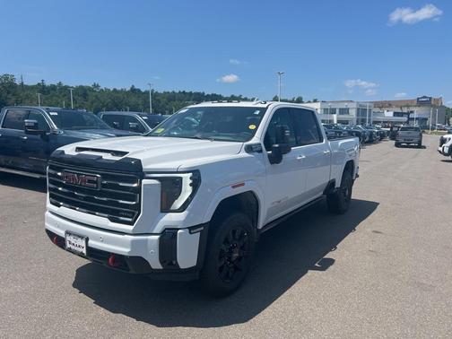 2025 GMC Sierra 2500 AT4