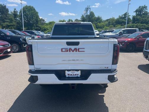 2025 GMC Sierra 2500 AT4