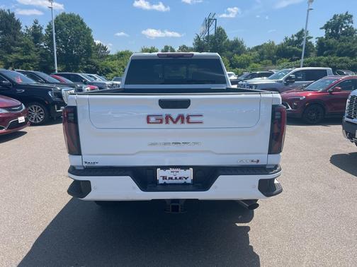 2025 GMC Sierra 2500 AT4