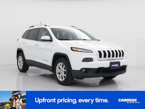 White 2016 Jeep Cherokee Latitude