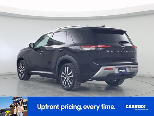 2022 Nissan Pathfinder Platinum