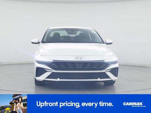 White 2024 Hyundai ELANTRA SEL