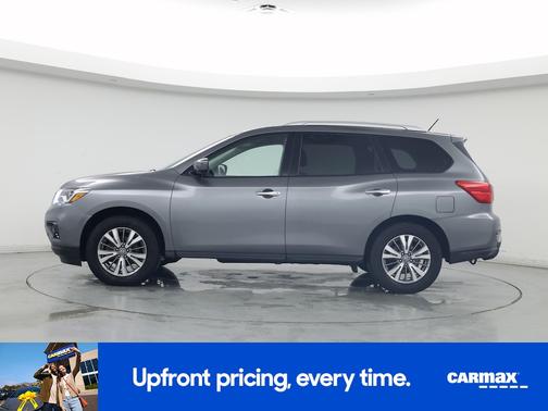 2018 Nissan Pathfinder SV