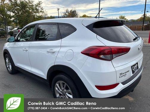 2018 Hyundai TUCSON SE