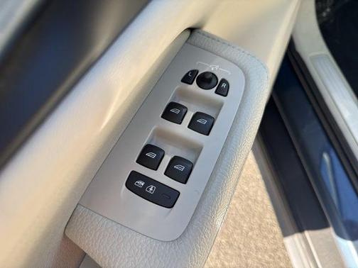 2021 Volvo V60 Cross Country T5