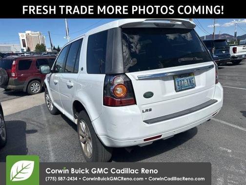 Fuji White 2013 Land Rover LR2 Base