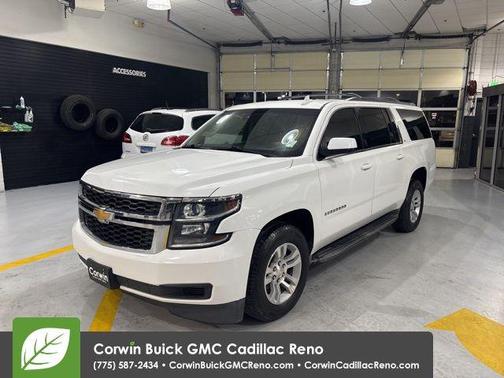 Summit White 2017 Chevrolet Suburban LT