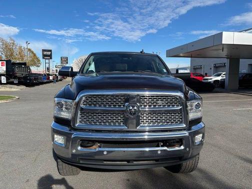 2017 RAM 2500 Laramie Crew Cab 4x4 6'4' Box