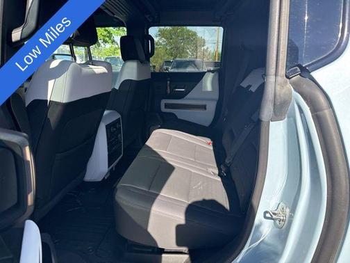 2024 GMC HUMMER EV SUV 2X