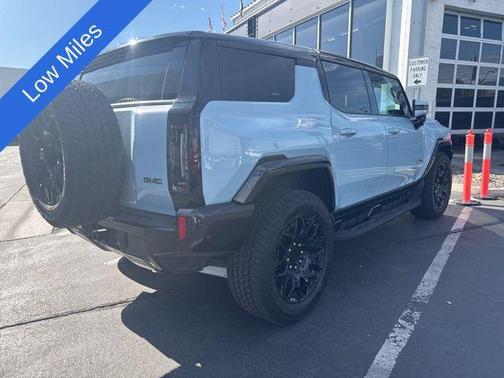 2024 GMC HUMMER EV SUV 2X