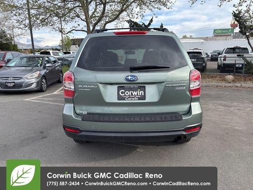 Jasmine Green Metallic 2015 Subaru Forester 2.5i Premium