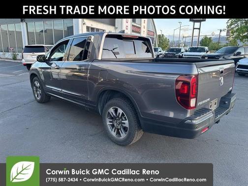 Crystal Black Pearl 2019 Honda Ridgeline RTL-E