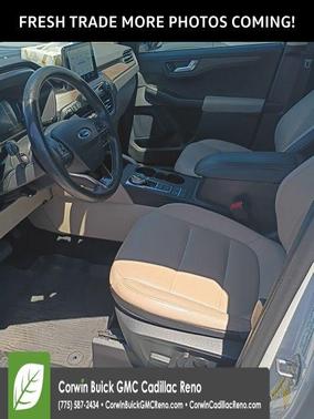 Star White Metallic Tri-Coat 2020 Ford Escape Titanium