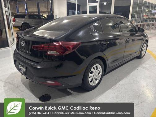 Phantom Black 2019 Hyundai ELANTRA SE